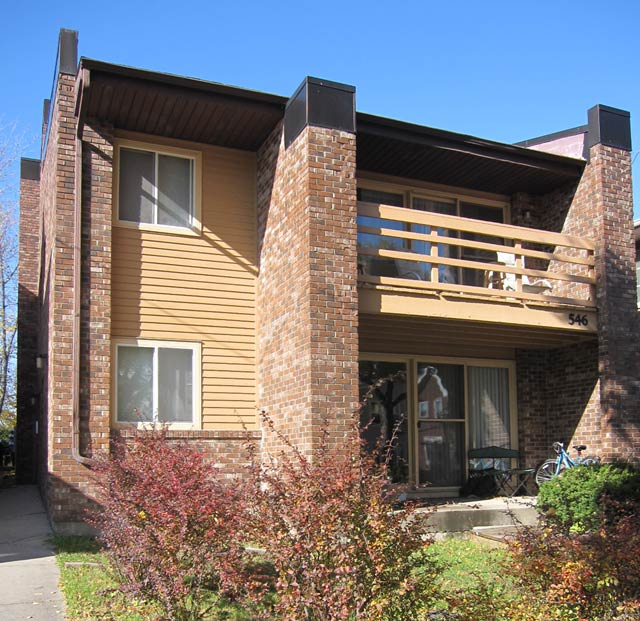 546 W Doty